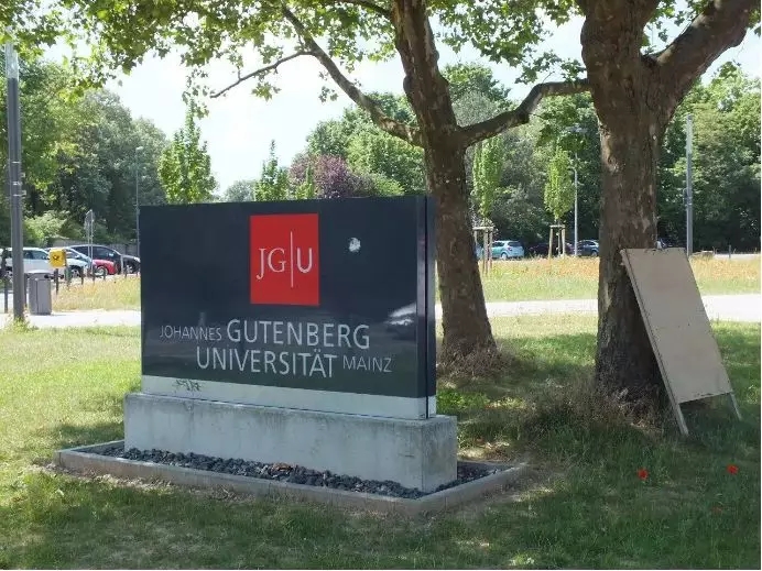 德国美因茨大学运动科学河豚直播足球